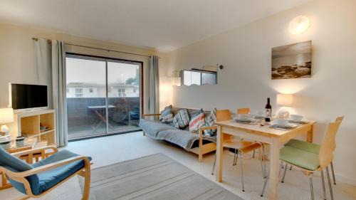 Mumbles Apartment | Fairhaven Court