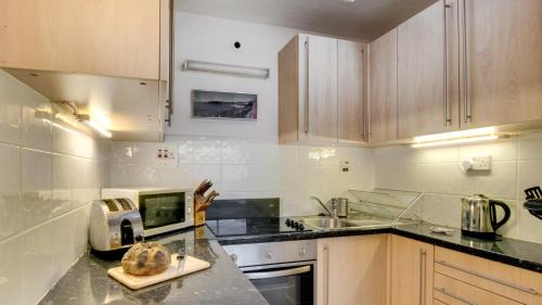 Mumbles Apartment | Fairhaven Court