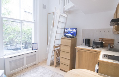 West Kensington Apartment | Fairholme Studios