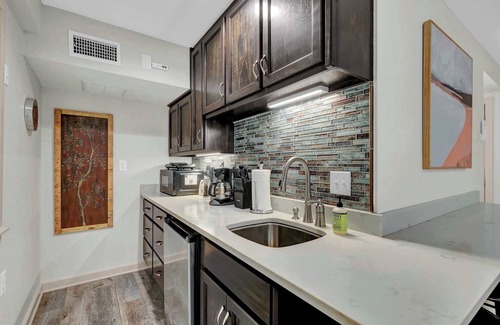 Fairhope Apartment | Fairhope Ave Collection - Studio