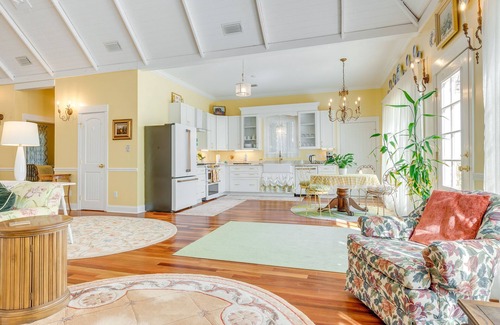 Fairhope Cottage | Fairhope Cottage: 2 Mi to Town & Pier!