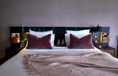 Downtown Nashville Hotel | Fairlane Hotel Nashville, by Oliver
