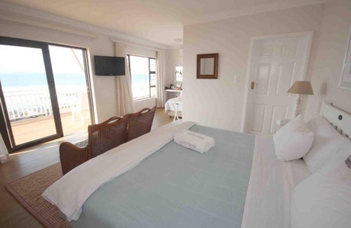 Selection Beach Bed & Breakfast | Fairlight Beach House