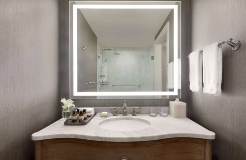 Dallas Arts District Hotel | Fairmont Dallas