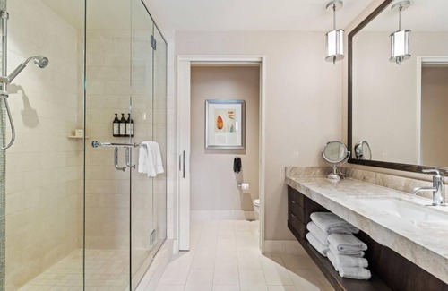 Russian Hill Apartment | Fairmont Heritage Ghirardelli Square - 1 Bedroom 1 Bath