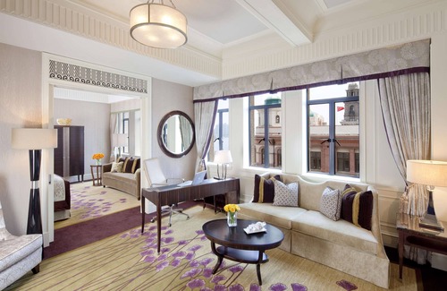 Downtown Shanghai Hotel | Fairmont Peace Hotel on the Bund
