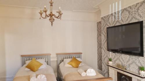 Newport House | Fairoak Lodge