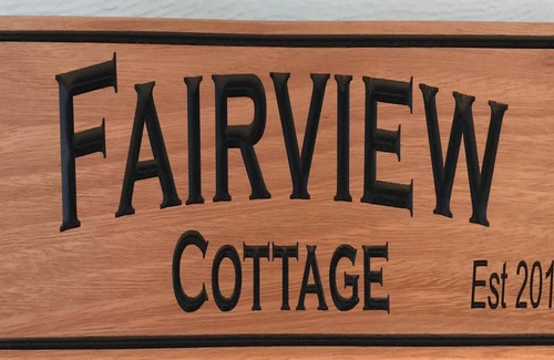 Nords Wharf House | Fairview Cottage - Couples getaway with lake views