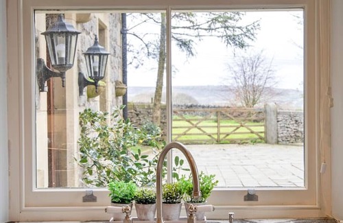 Tideswell House | Fairview House - Celebration