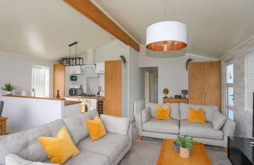 Rhyd-y-clafdy Cottage | FAIRVIEW LODGE, pet friendly, luxury holiday cottage in Pwllheli