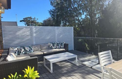 Mollymook House | Fairwater - luxury 5 BR home with ocean views