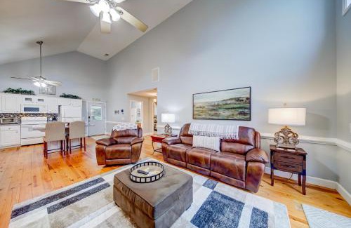Helen House | Fairway Getaway