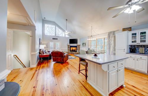 Helen House | Fairway Getaway