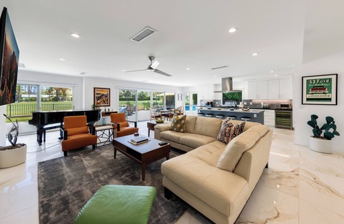 Indian Canyon House | Fairway Luxe: Stunning Remodel on Indian Canyons Course