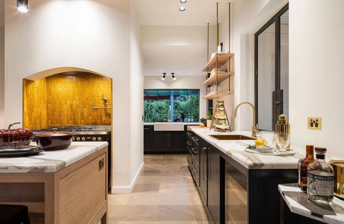 Goonengerry House | Fairway - Luxury Federal retreat with 14m pool