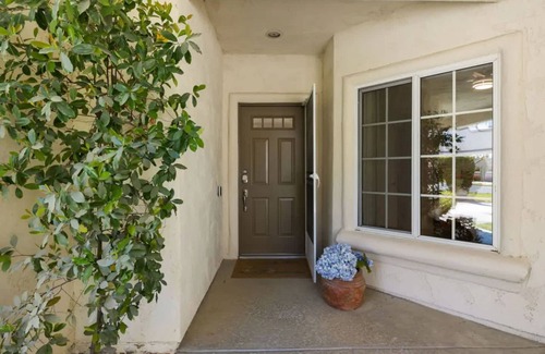 Palm Desert Apartment | Fairway-view 3 Bedroom Condo in Palm Desert