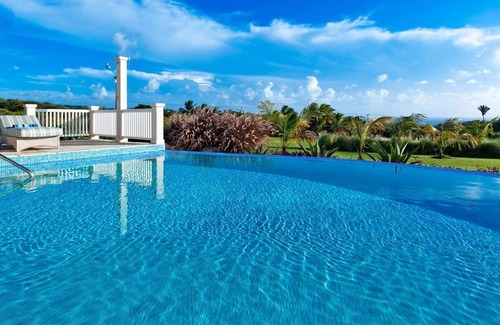 Westmoreland Villa | Fairway Views with Private Pool - High Spirits