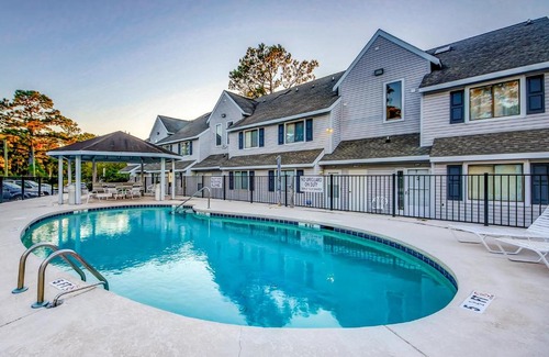 Surfside Beach Apartment | Fairway Village - B6
