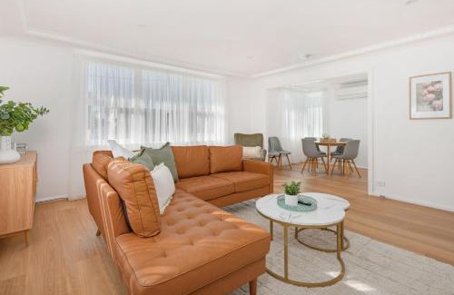 Batemans Bay House | Fairways 14 - spacious home in town centre