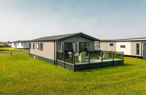 Brean Cottage | FAIRWAYS 34, country holiday cottage, with pool in Brean