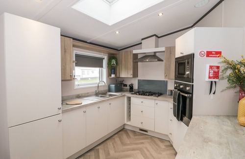 Burnham-on-Sea Cottage | Fairways 4 - Sunny Meadows
