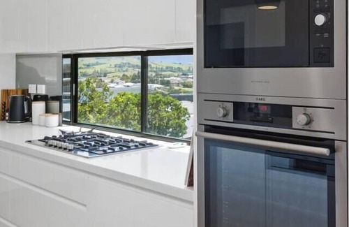 Shell Cove Apartment | Fairways Escape Alfresco Living and Sweeping Views