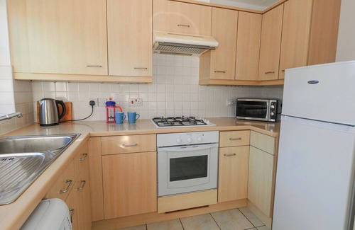 Wyke Regis Cottage | FAIRWAYS, family friendly, character holiday cottage in Wyke Regis