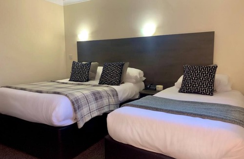Manchester Hotel | Fairways Lodge & Leisure Club