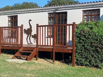 Port Elizabeth Apartment | Faithlands Self-Catering Cottages