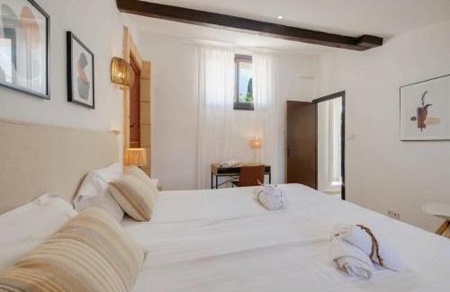 Manacor Apartment | FALCO , Apartment auf Finca Zenara, Terrasse, XXL-Pool, Küche, AC, WIFI, Yoga