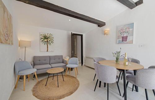 Manacor Apartment | FALCO , Apartment auf Finca Zenara, Terrasse, XXL-Pool, Küche, AC, WIFI, Yoga