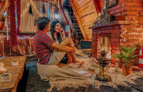 Nuwara Eliya Ski Chalet | Falcon Cabins