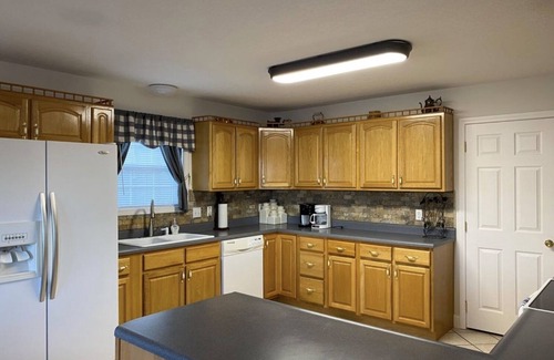 La Follette House | Falcons Crest @ Sugar Hollow (Huge home with Covered Slip and Reserved Parking)