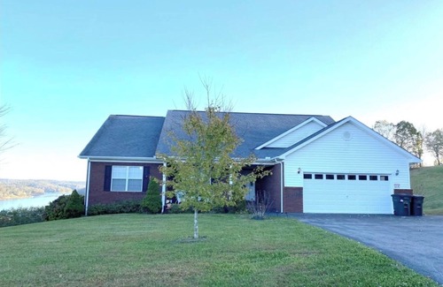La Follette House | Falcons Crest @ Sugar Hollow (Huge home with Covered Slip and Reserved Parking)