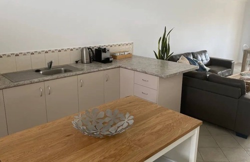 Collingwood Park House | Fall asleep to the sound of the waves.