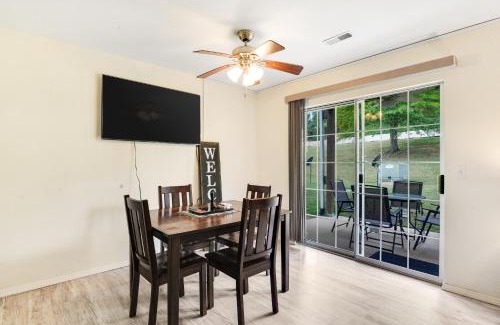 Table Rock Apartment | Fall Creek Resort 590-1