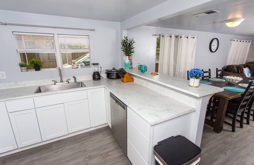 Fort Walton Beach Cottage | Fall Escape Special - 15% off through October!