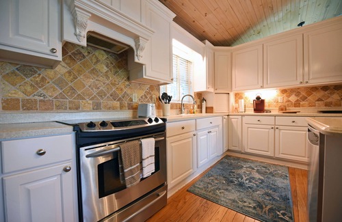 Blairsville House | FALL FESTIVALS PROMOTION-BOOK 2 NIGHTS GET THE 3RD NIGHT FREE!n1 promo/booking