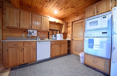 Blairsville House | FALL FESTIVALS PROMOTION-BOOK 2 NIGHTS GET THE 3RD NIGHT FREE!n1 promo/booking
