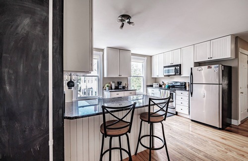 Munjoy Hill Apartment | Fall In Love With Portland!