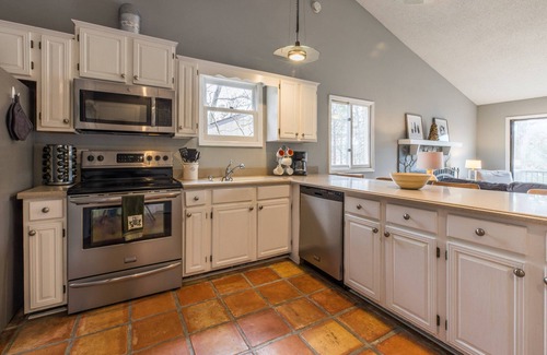 Waleska House | Fall Sale: 15% Off 3+ nights – thru Nov 30!