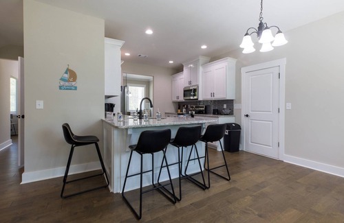 Gainesville House | Fall Sale: 15% Off 3+ nights – thru Nov 30!