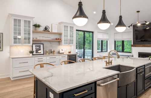 Glenn House | FALL SALE! Lux w. Private Heated Pool| Hot Tub |Sleeps 12 | King beds