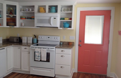Biloxi Cottage | Fall Special Rates for Downtown Beach Cottage in Ocean Springs!