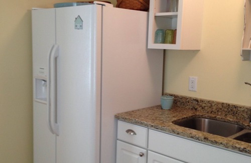 Biloxi Cottage | Fall Special Rates for Downtown Beach Cottage in Ocean Springs!