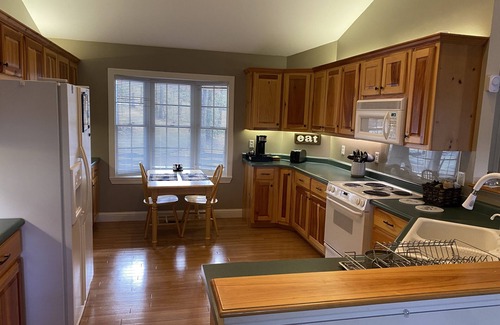 Blairsville House | FALL SPECIAL: STAY 2 NIGHTS GET THE 3RD NIGHT FREEnSept-Nov 2025n1 promo/booking