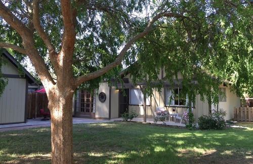 Alhambra Cottage | Fall/winter 2025 available- private 1 bedroom guest house