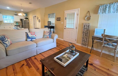 Fort Morgan Cabin | Fall/Winter Dates Available-The Rookery-3 bed-2 bath-sleeps 6