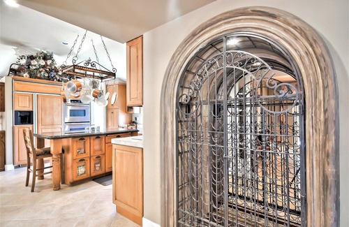 Fallbrook House | Fallbrook Tuscan villa oasis!