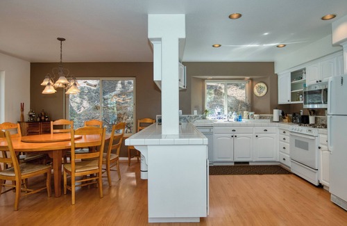 Fallen Leaf House | Fallen Leaf Lake Family Fun
